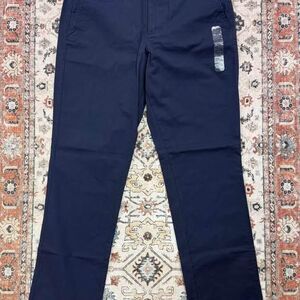 NWT Gap Essential Khaki Straight